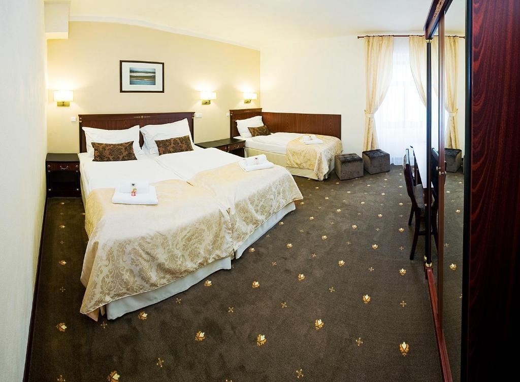 Třebíč Hotel & Apartments U Cerneho Orla חדר תמונה